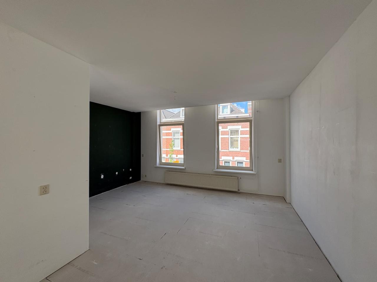 98 m² appartement met 2 slaapkamers - Afbeelding 2