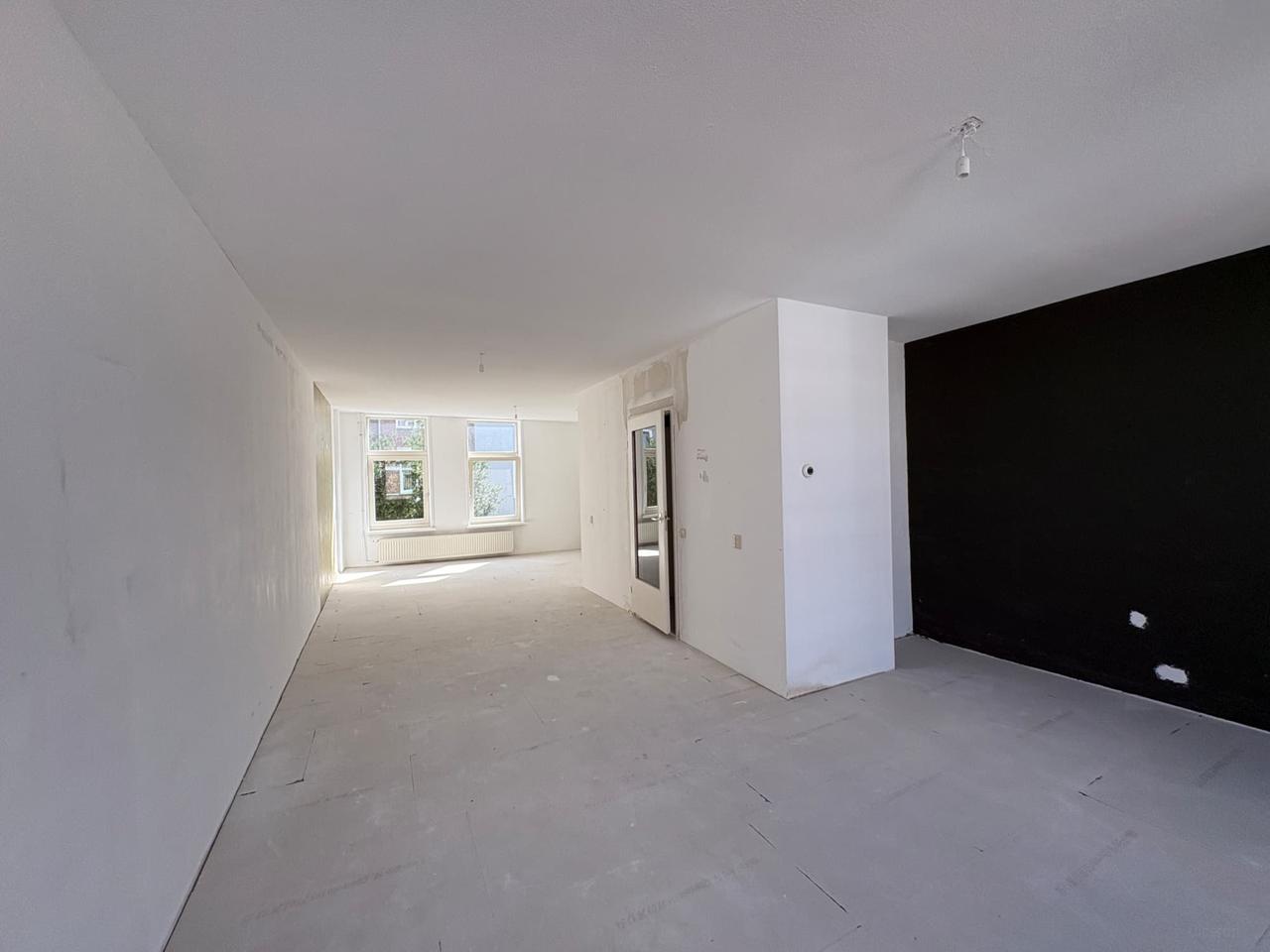 98 m² appartement met 2 slaapkamers - Afbeelding 3