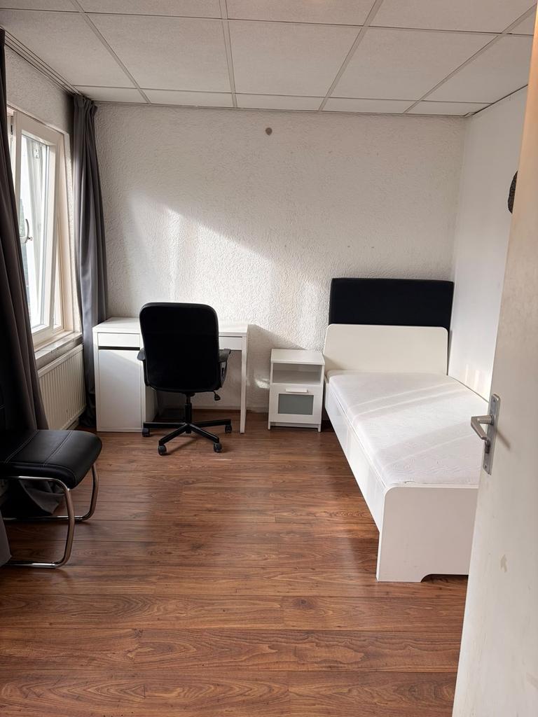 Gemeubileerde studentenkamer van 14 m² - Afbeelding 2