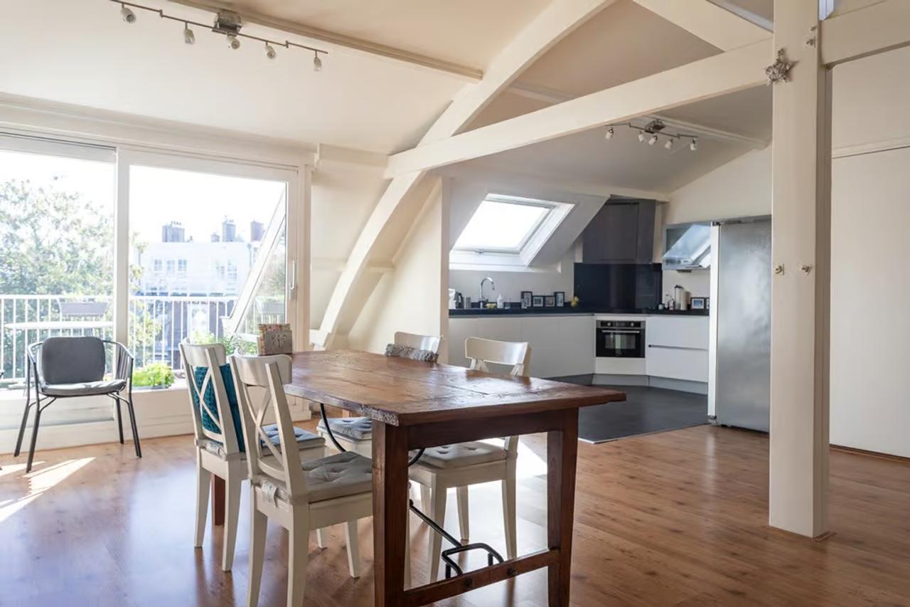 3 Bedrooms with Balcony and Rooftop Terrace - Image 10
