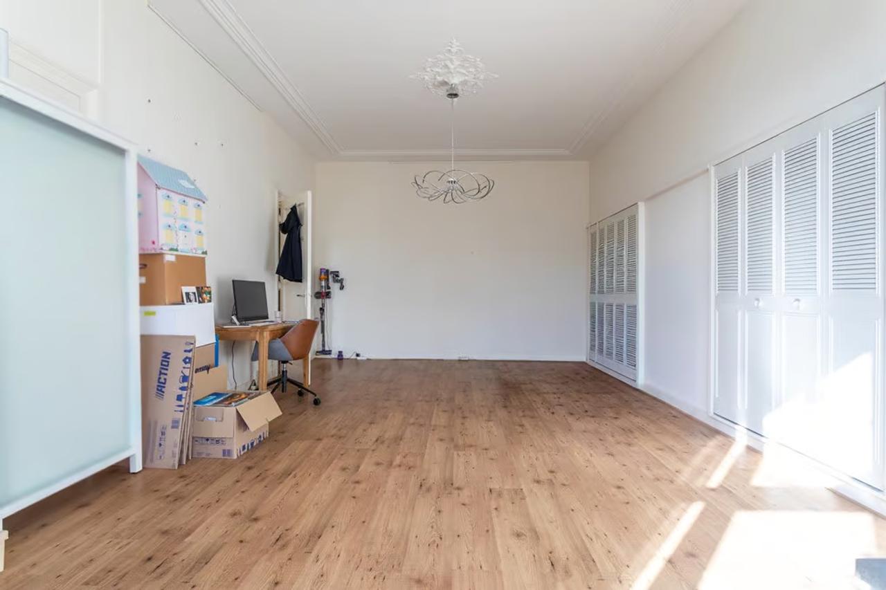 3 Bedrooms with Balcony and Rooftop Terrace - Image 23