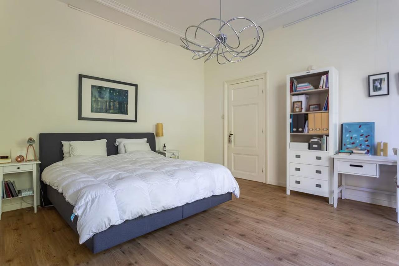 3 Bedrooms with Balcony and Rooftop Terrace - Image 33