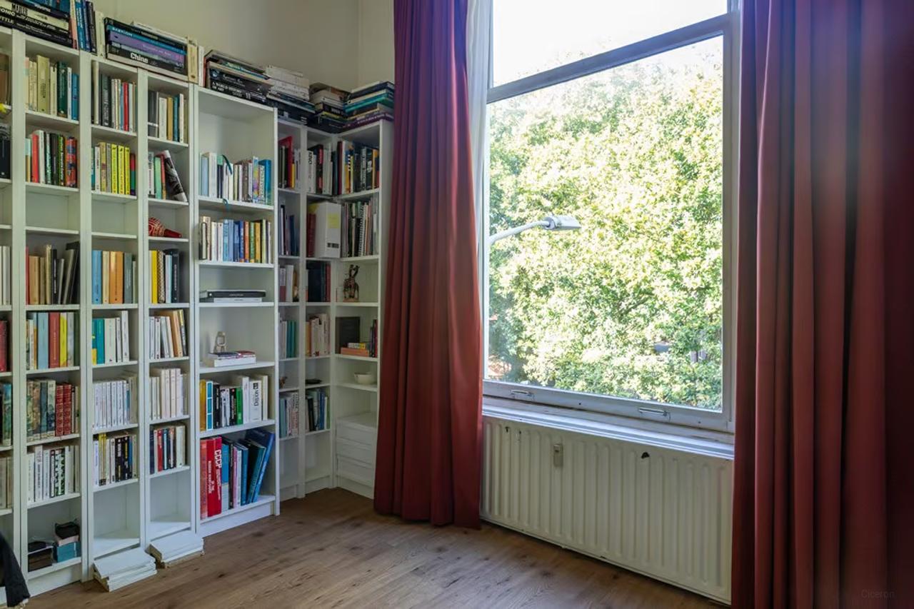 3 Bedrooms with Balcony and Rooftop Terrace - Image 35