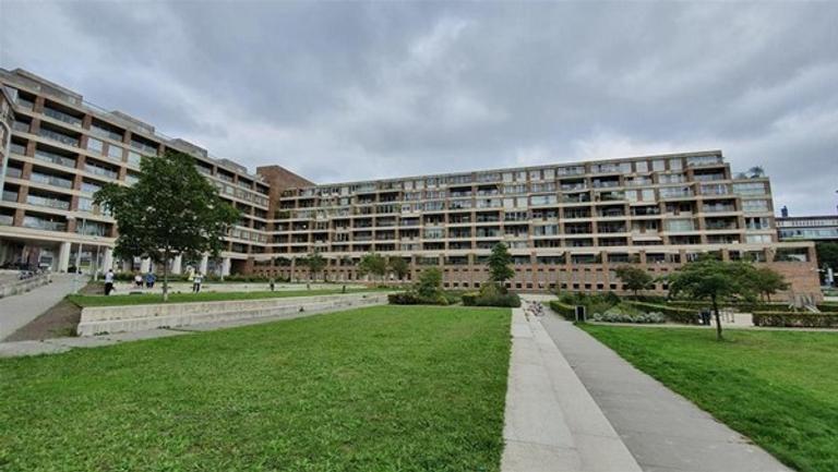 100 m² huurappartement met balkon in De Kolenkit - Afbeelding 2
