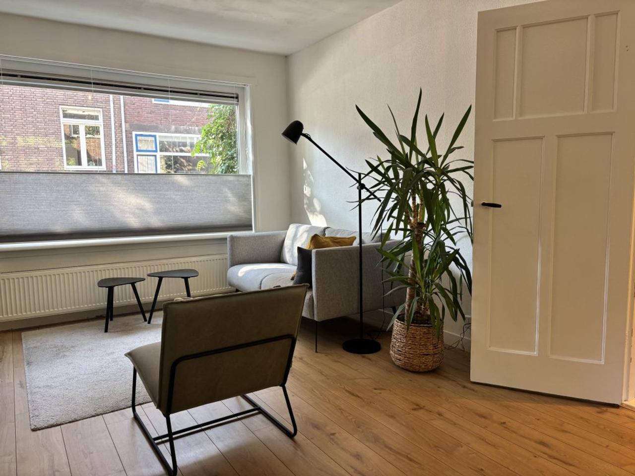 Woning van 61 m² met tuin in Utrecht - Afbeelding 2