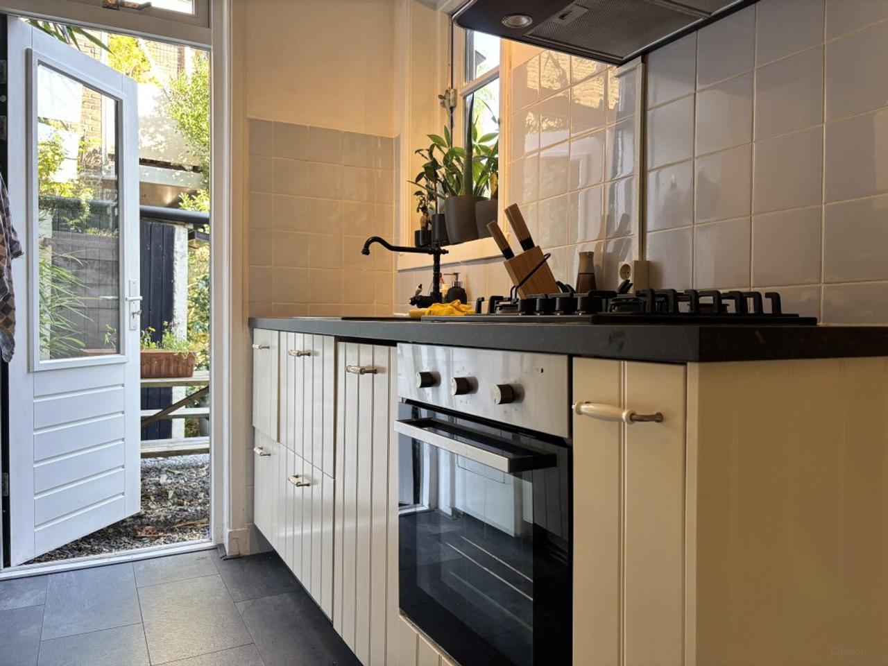 Woning van 61 m² met tuin in Utrecht - Afbeelding 6