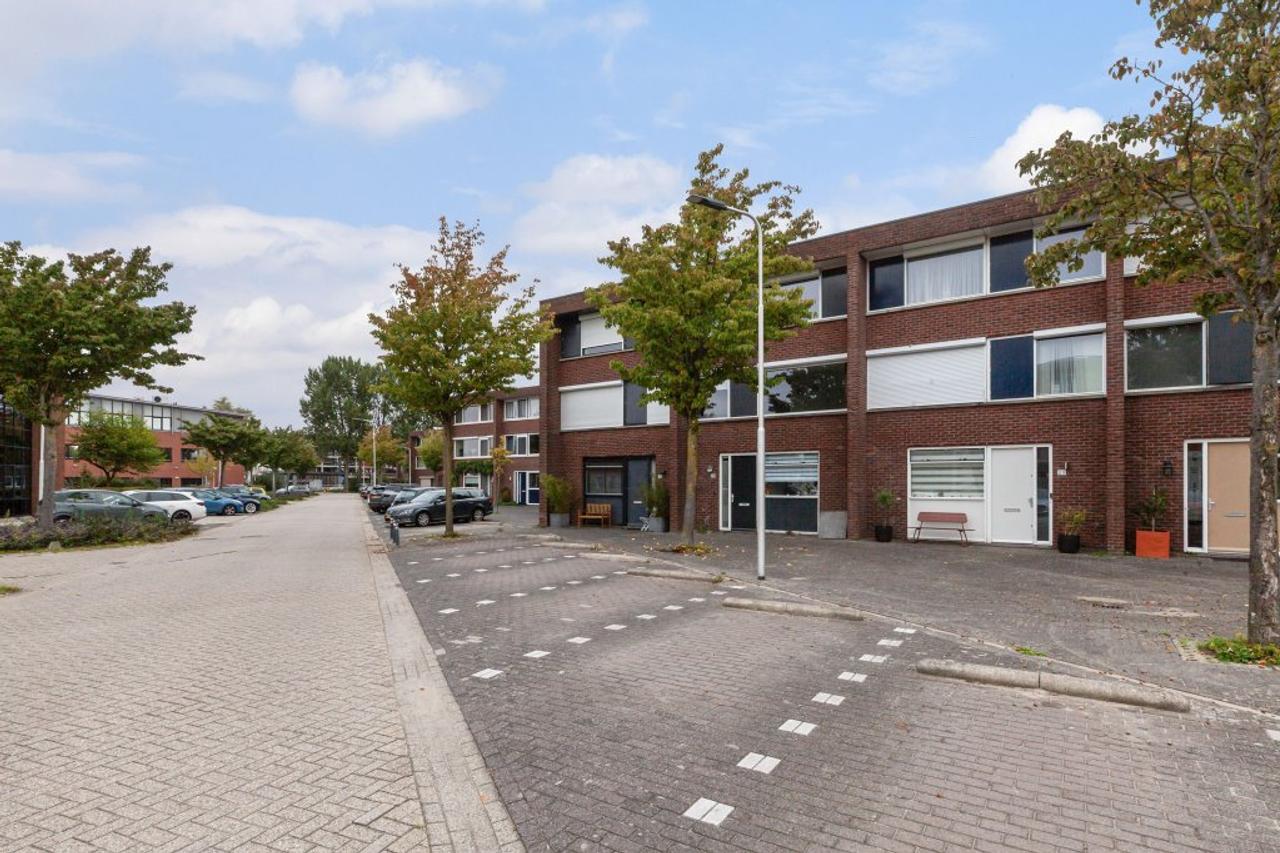 Gemeubileerde woning met 4 slaapkamers - Afbeelding 1