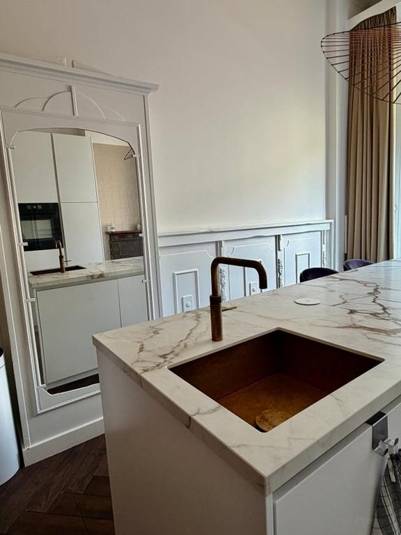 Gemeubileerd 3-kamerappartement bij station - Afbeelding 7