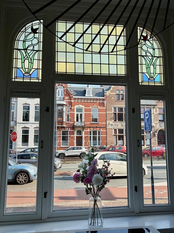 Gemeubileerd 3-kamerappartement bij station - Afbeelding 8