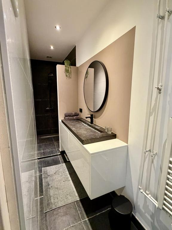 Gemeubileerd 3-kamerappartement bij station - Afbeelding 21