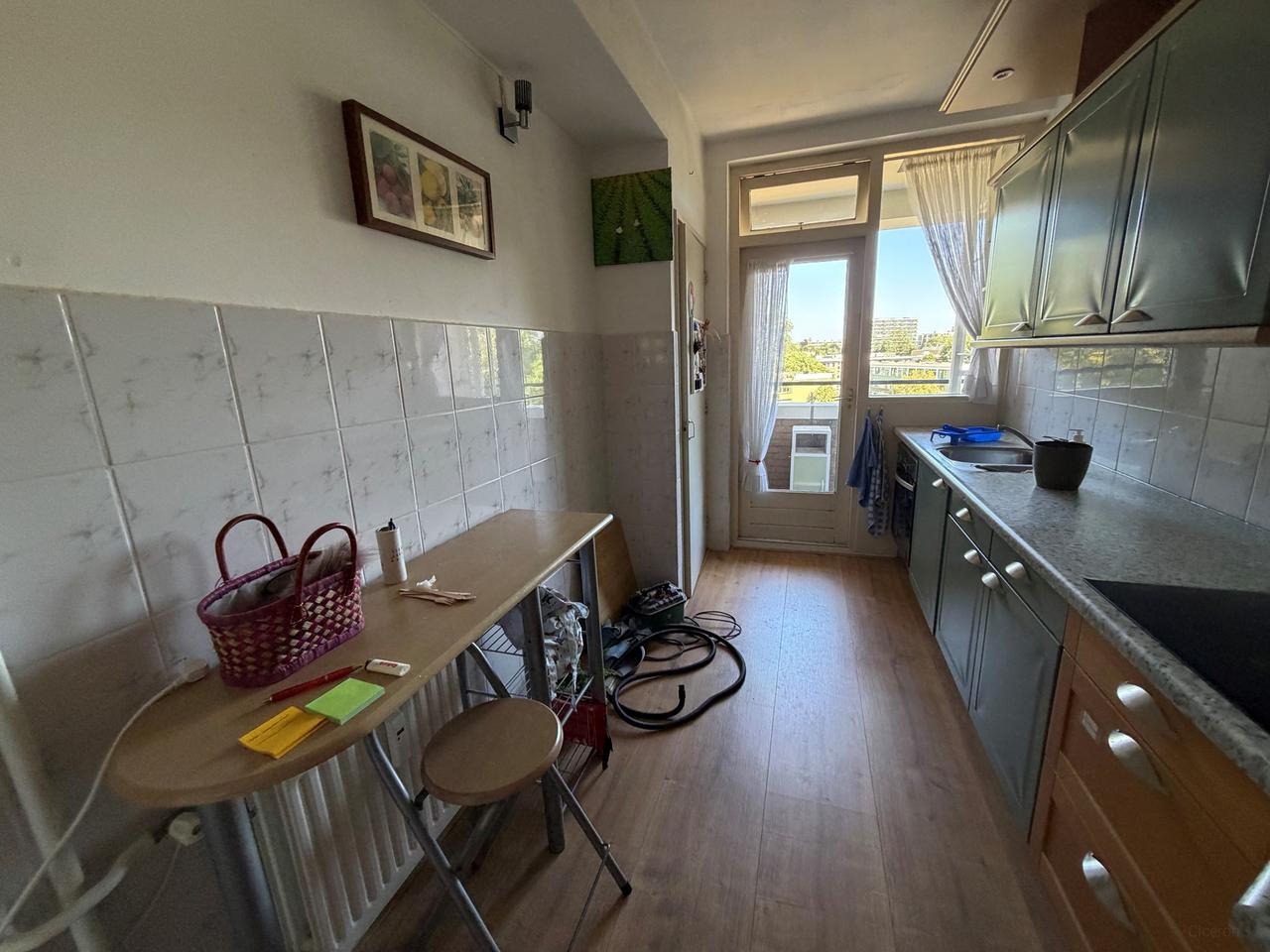 90 m² apartment with 3 bedrooms - Image 10