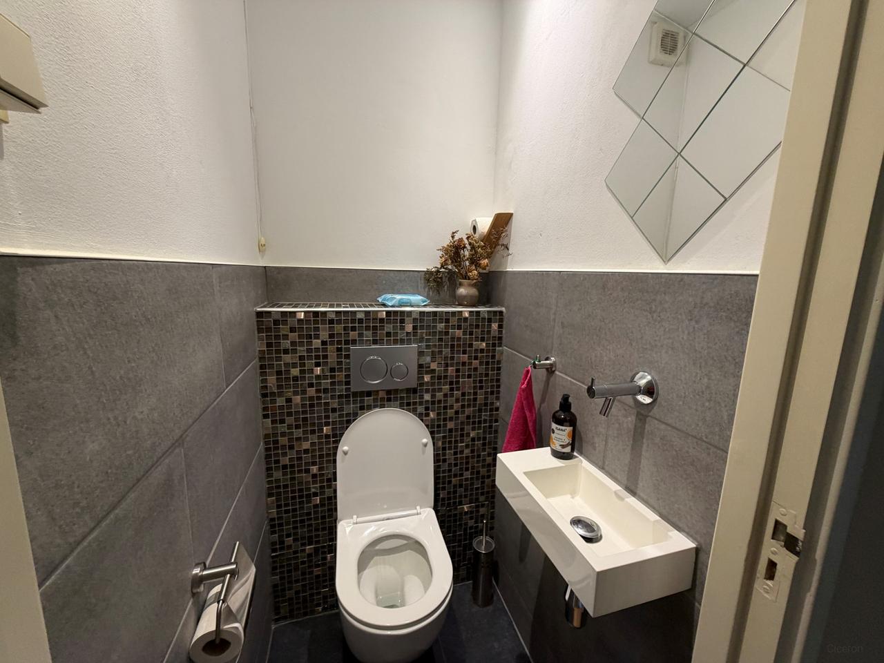 90 m² apartment with 3 bedrooms - Image 18