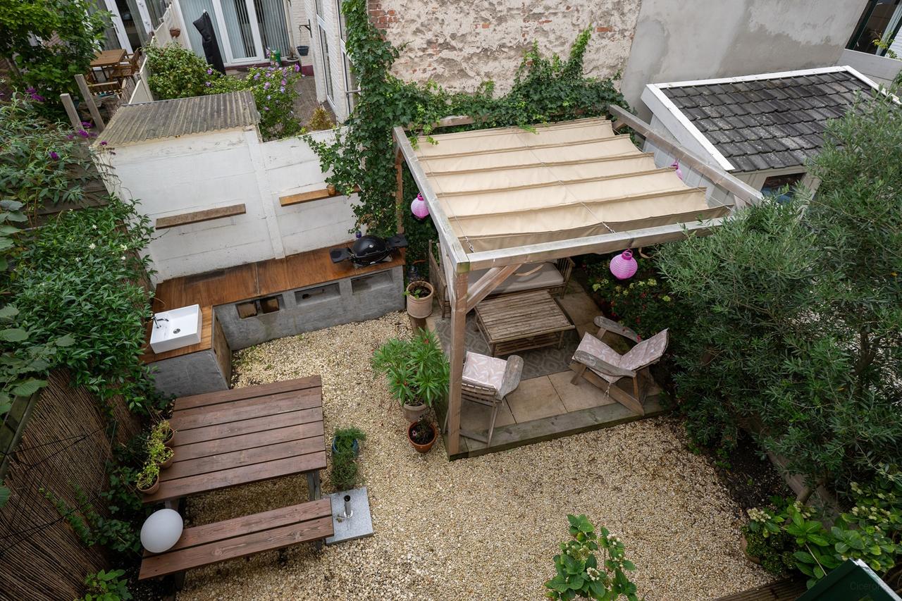 Furnished 3-Bedroom Apartment with Garden - Image 7