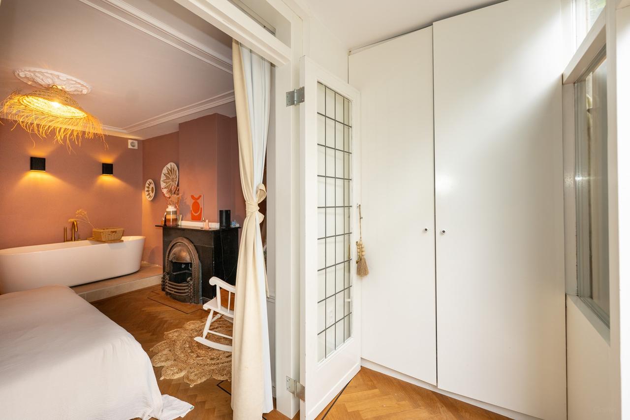 Furnished 3-Bedroom Apartment with Garden - Image 22