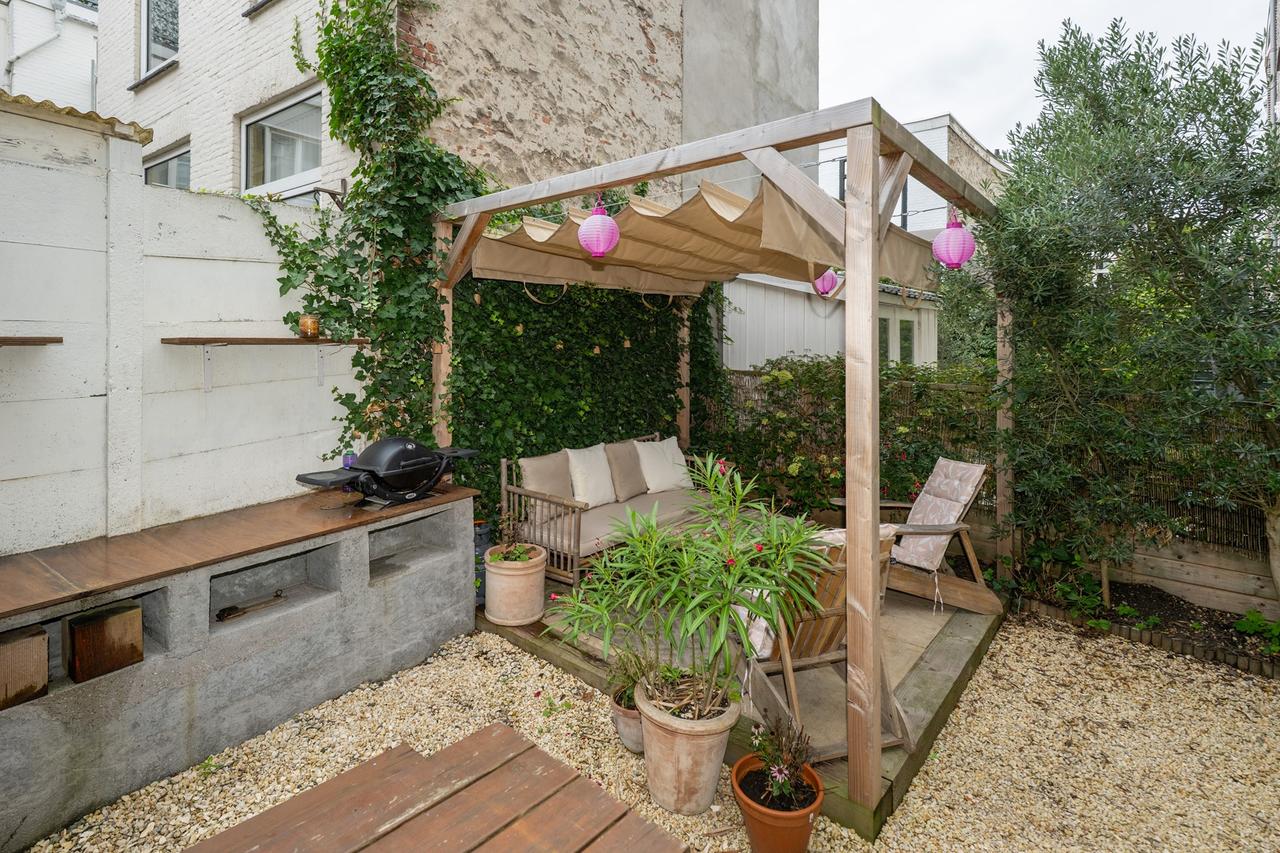 Furnished 3-Bedroom Apartment with Garden - Image 24