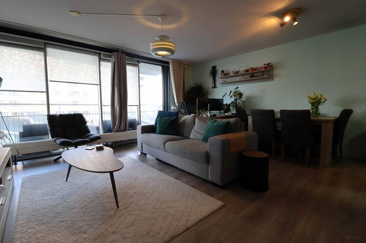 Gemeubileerd 3-kamerappartement met balkon - Afbeelding 2