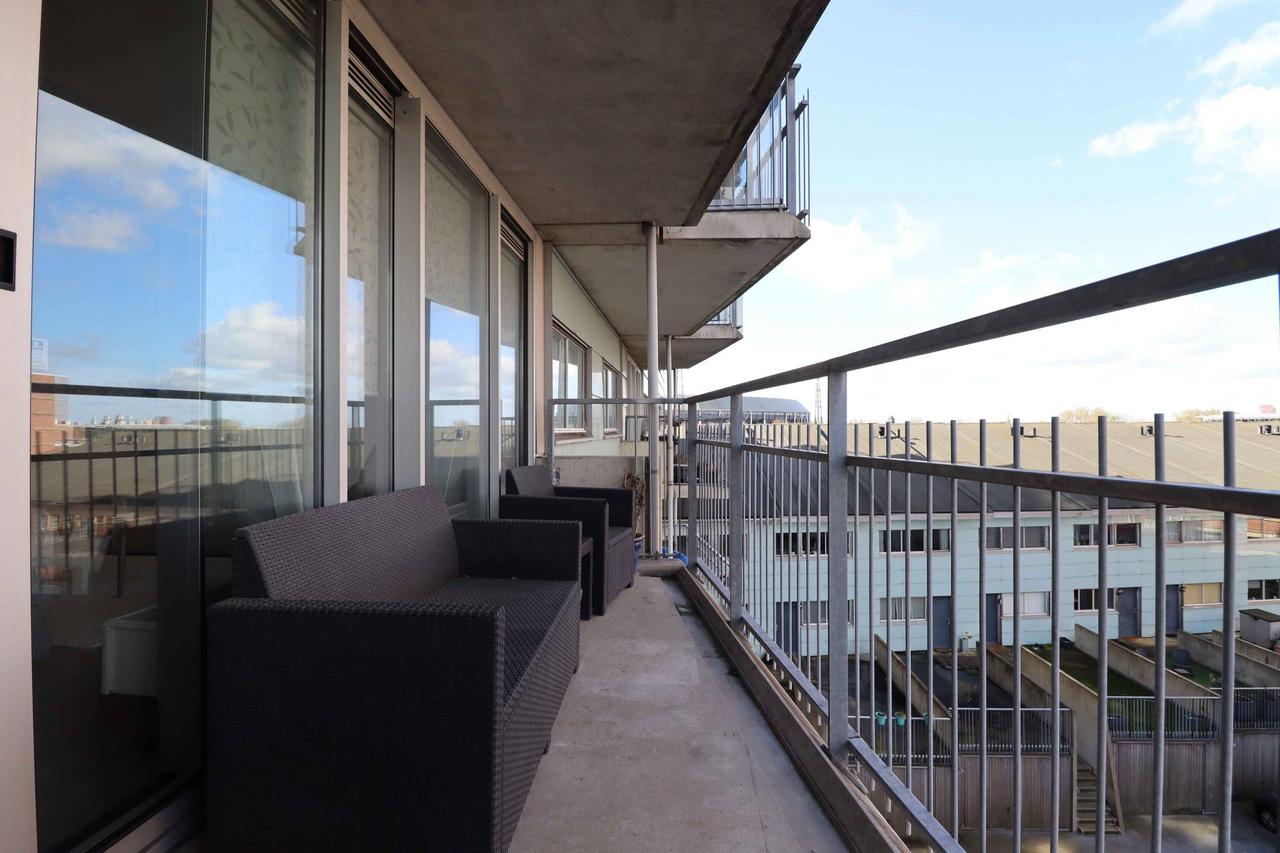 Gemeubileerd 3-kamerappartement met balkon - Afbeelding 9