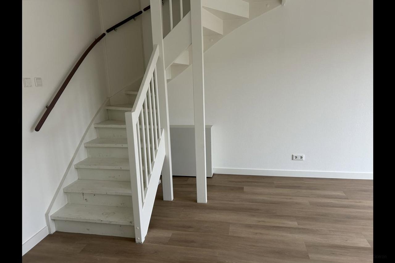 Nieuw huis met 4 slaapkamers en tuin - Afbeelding 2