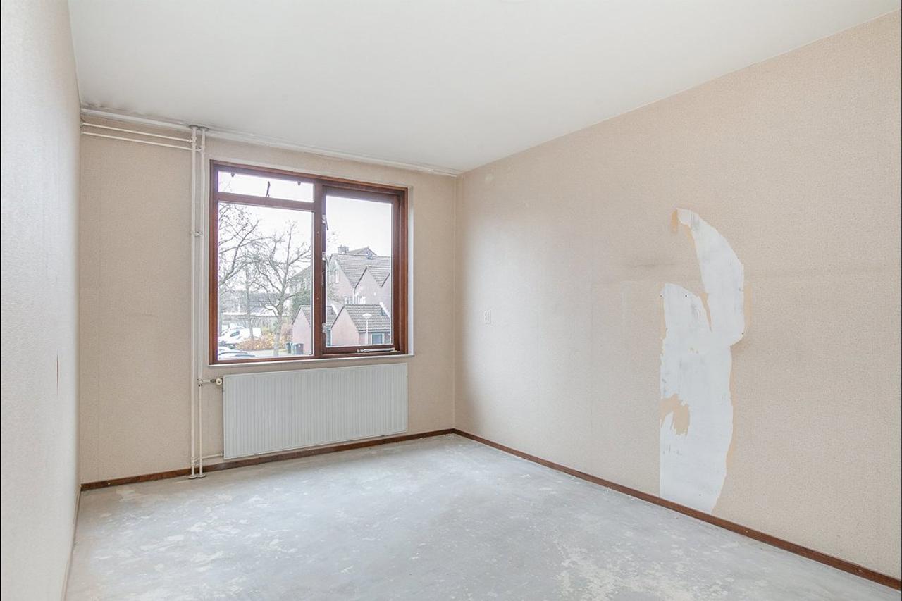 128 m² home with five bedrooms - Image 10