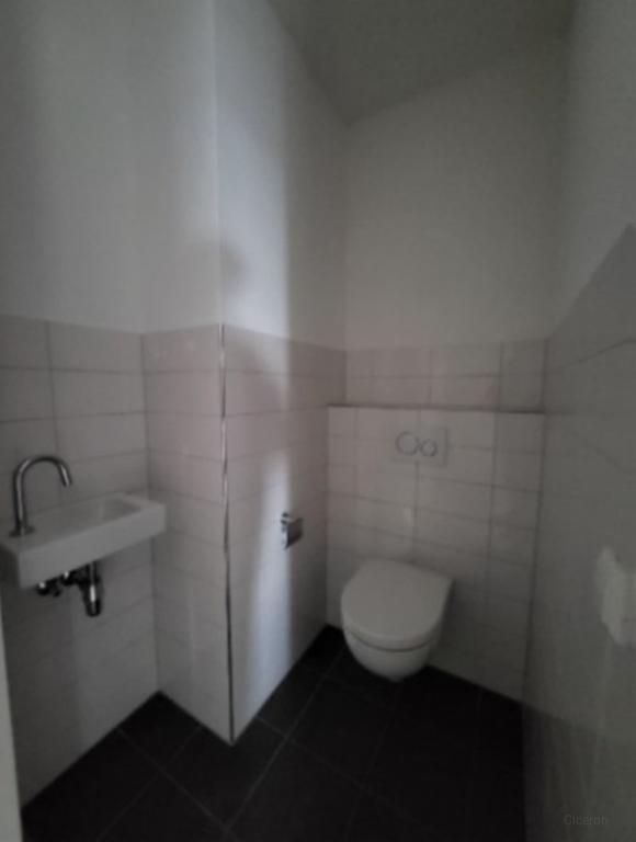 114 m² apartment with 3 bedrooms - Image 8