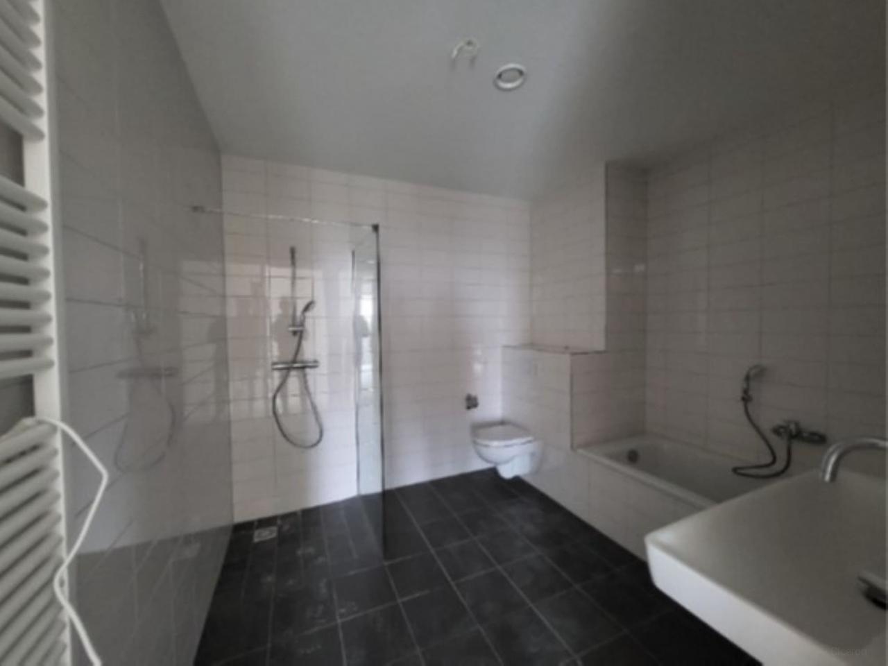 114 m² apartment with 3 bedrooms - Image 9
