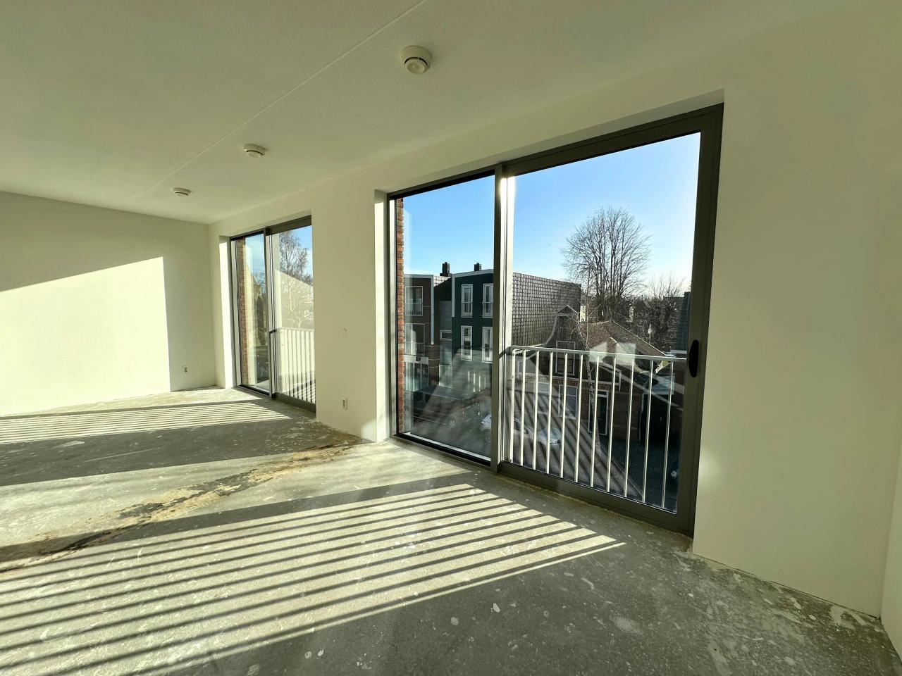 3-Room Apartment with 63 m² Terrace - Image 3