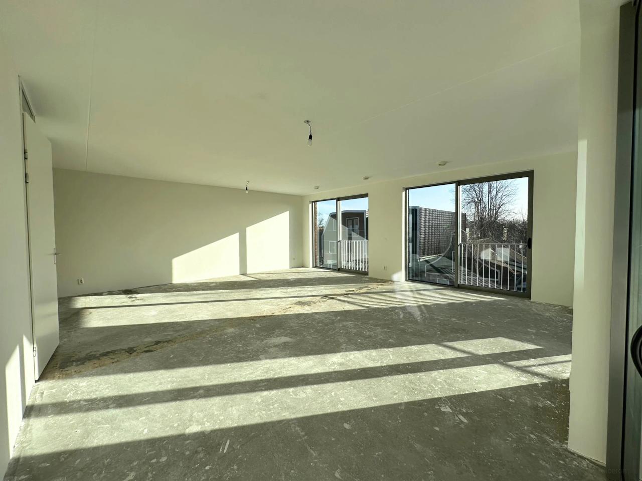 3-Room Apartment with 63 m² Terrace - Image 4