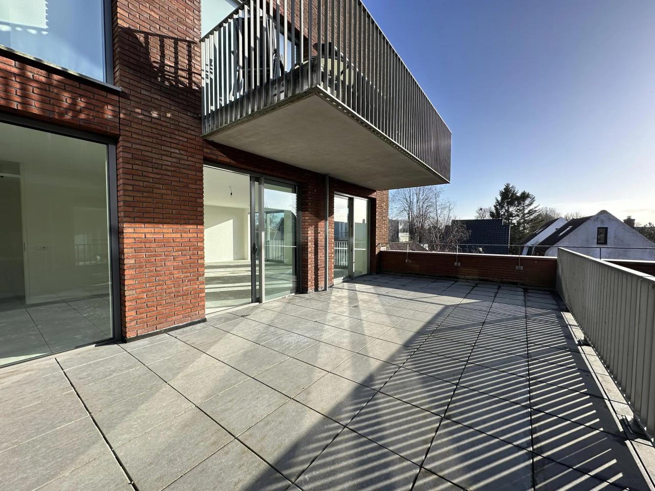3-Room Apartment with 63 m² Terrace - Image 17