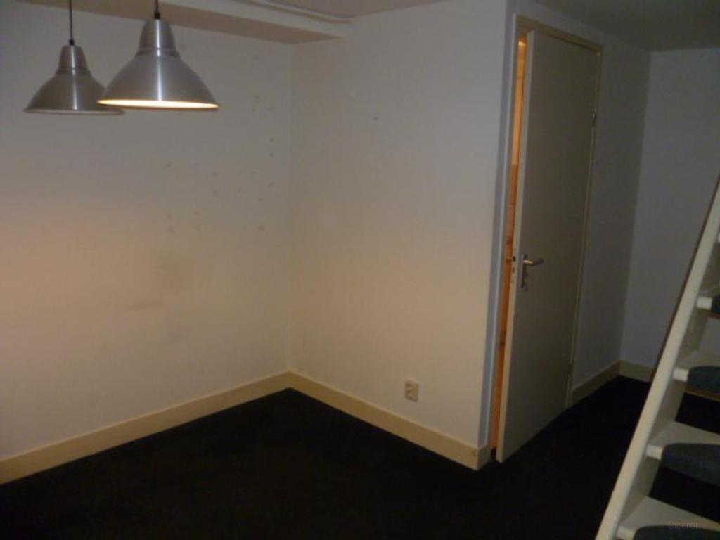 1-Bedroom Apartment in Central Utrecht - Image 2