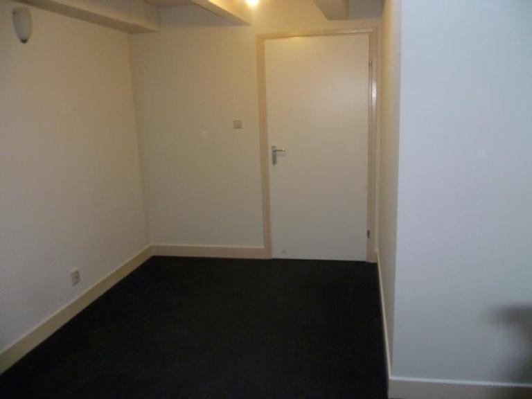 1-Bedroom Apartment in Central Utrecht - Image 6