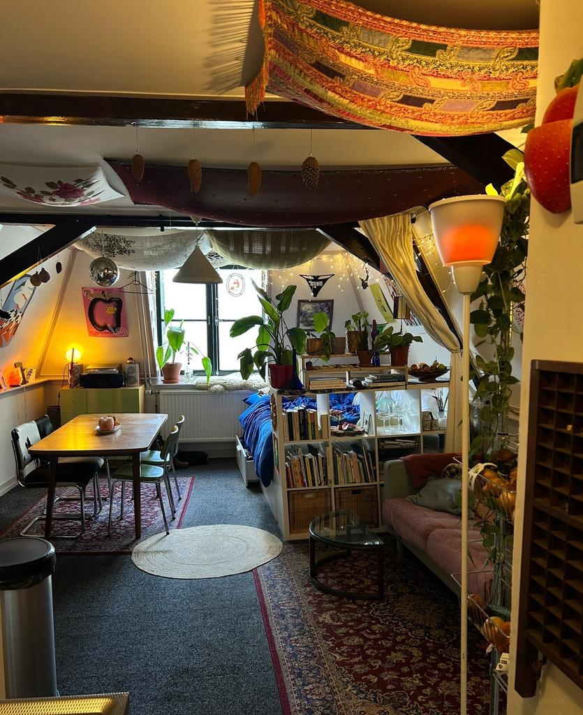 45 m² apartment on Oudegracht - Image 1
