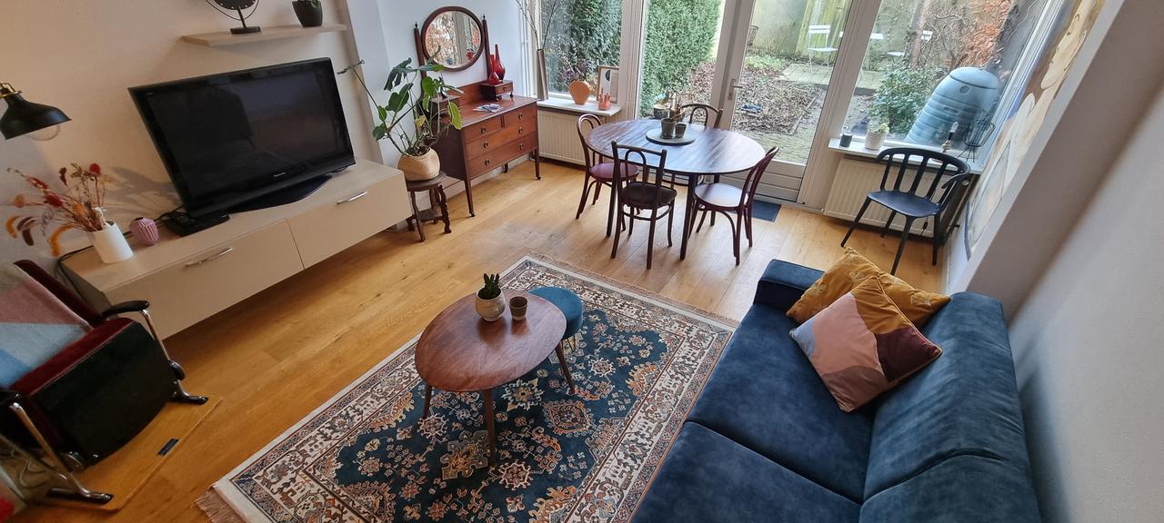 Furnished house with deep garden in Leiden - Image 2