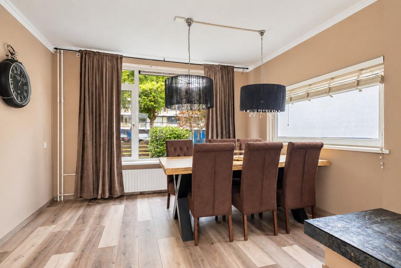 Gemeubileerde hoekwoning met 4 slaapkamers - Afbeelding 11
