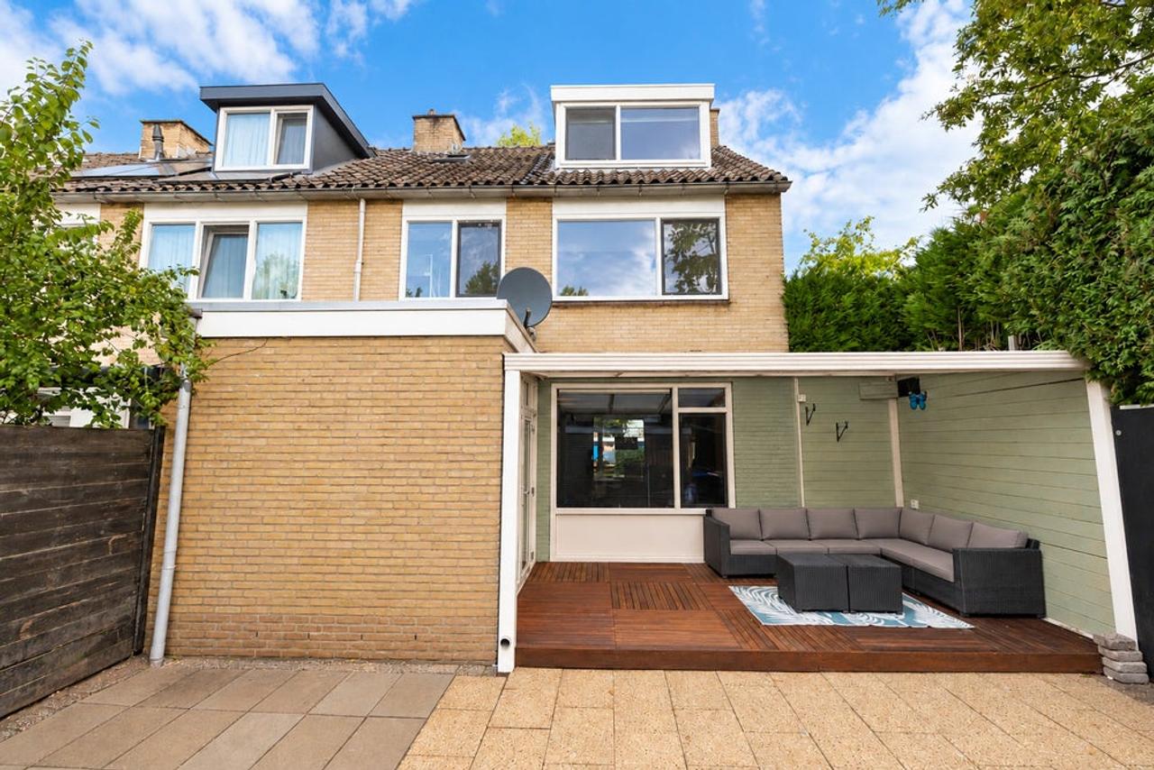 Gemeubileerde hoekwoning met 4 slaapkamers - Afbeelding 17