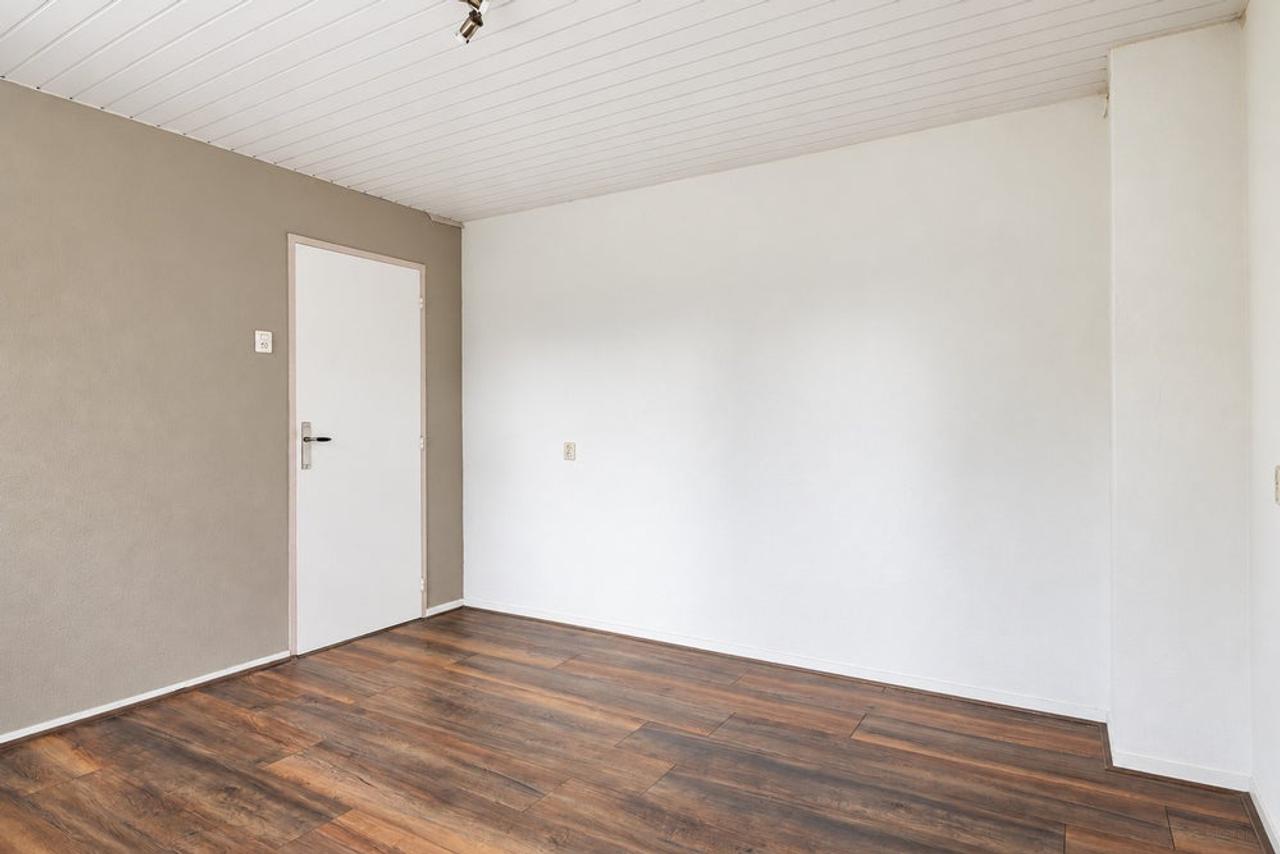 Gemeubileerde hoekwoning met 4 slaapkamers - Afbeelding 29