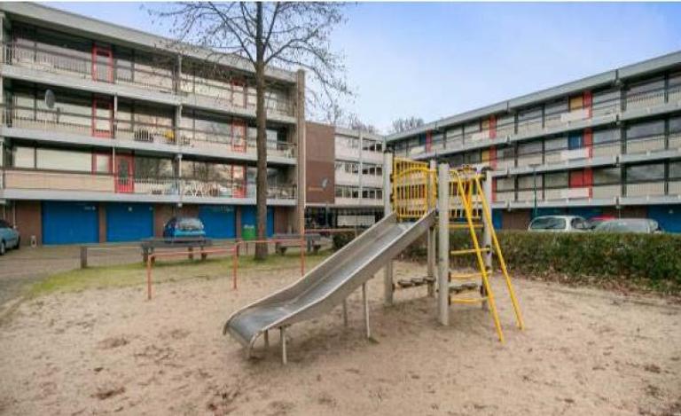 Gemeubileerde hoekwoning met 4 slaapkamers - Afbeelding 38