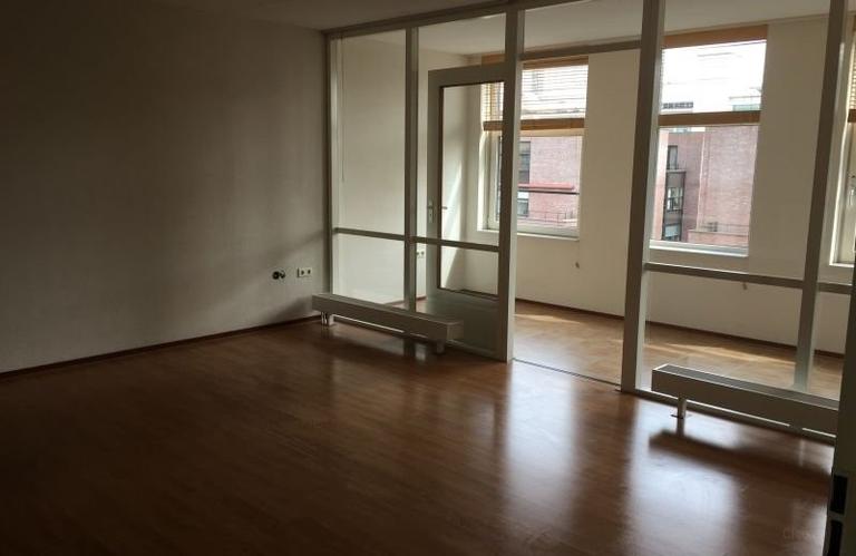 2-bedroom apartment with parking in city centre - Image 5