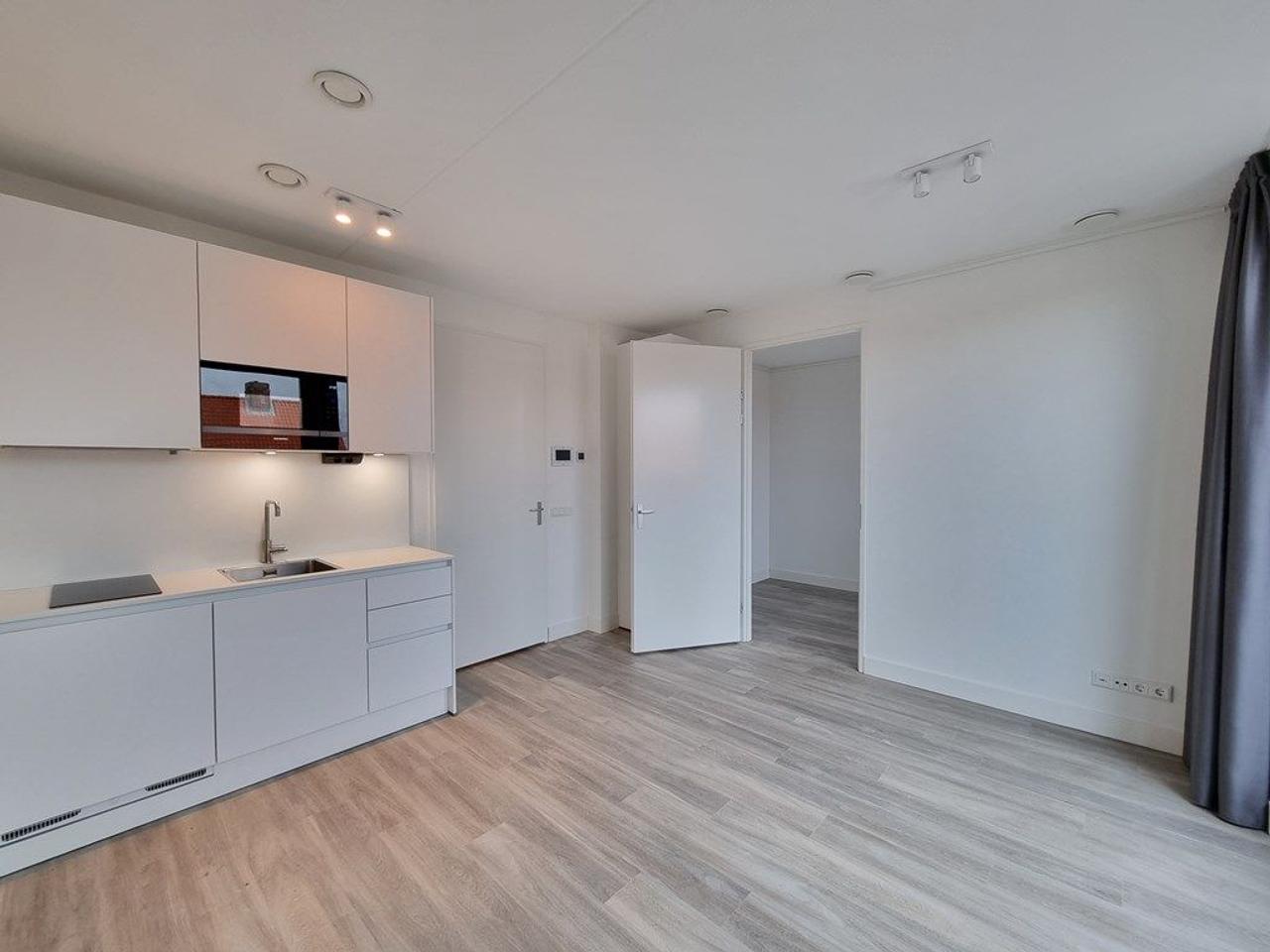 A+++ penthouse met balkon in Amsterdam-West - Afbeelding 1