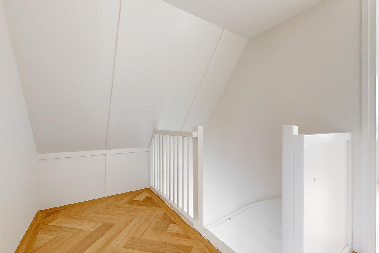 Detached 200 m² villa by the water - Image 38