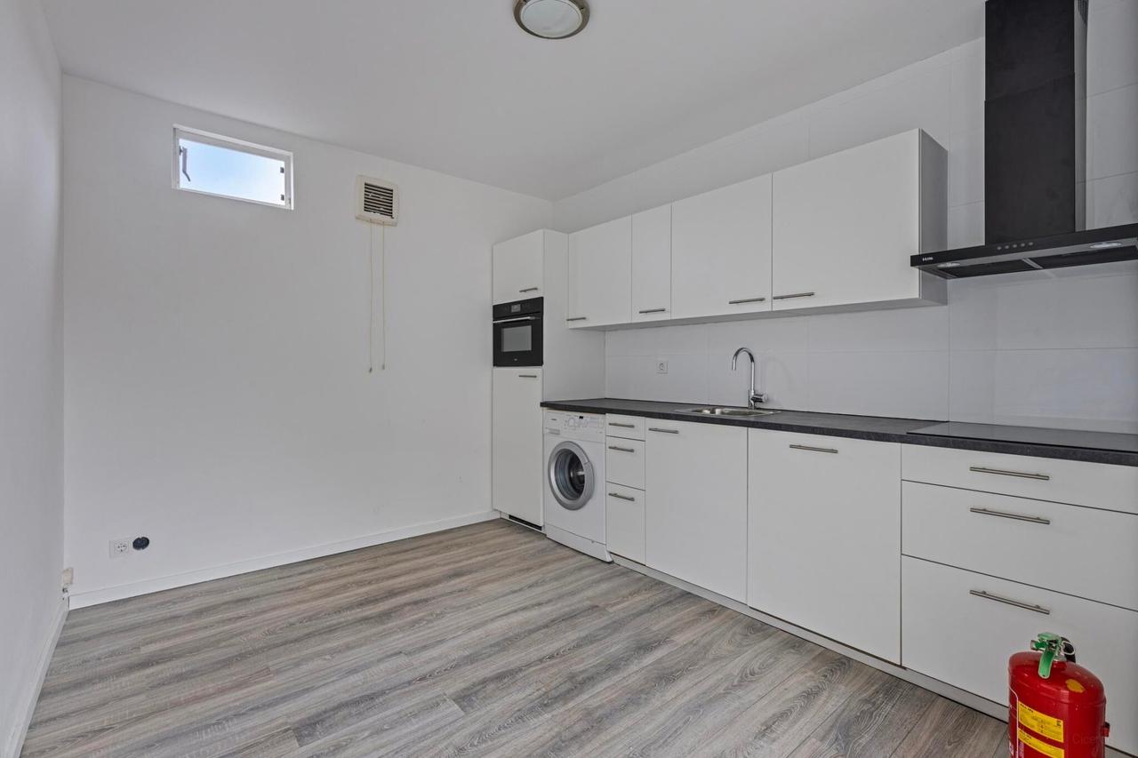 Bright 3-Room Apartment in Het Fort - Image 8