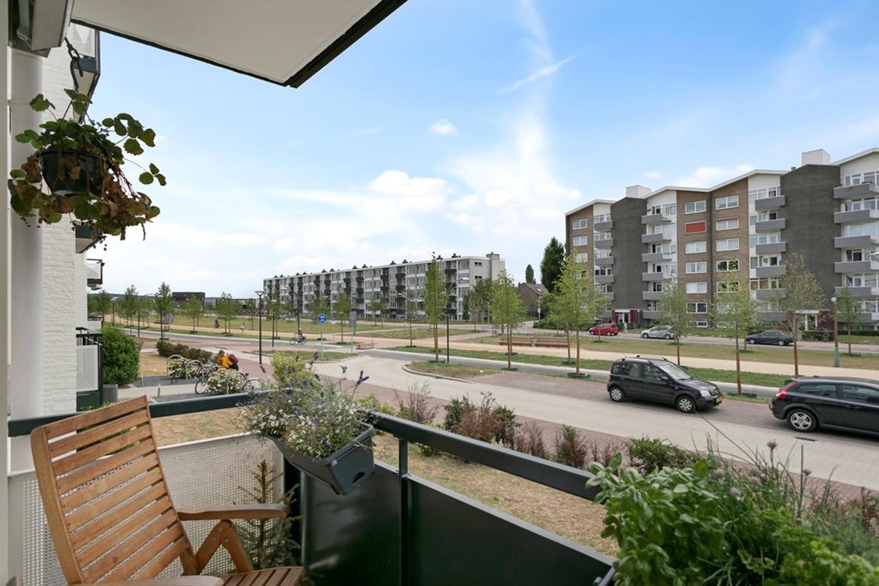 Appartement met garage aan de Groene Loper - Afbeelding 2
