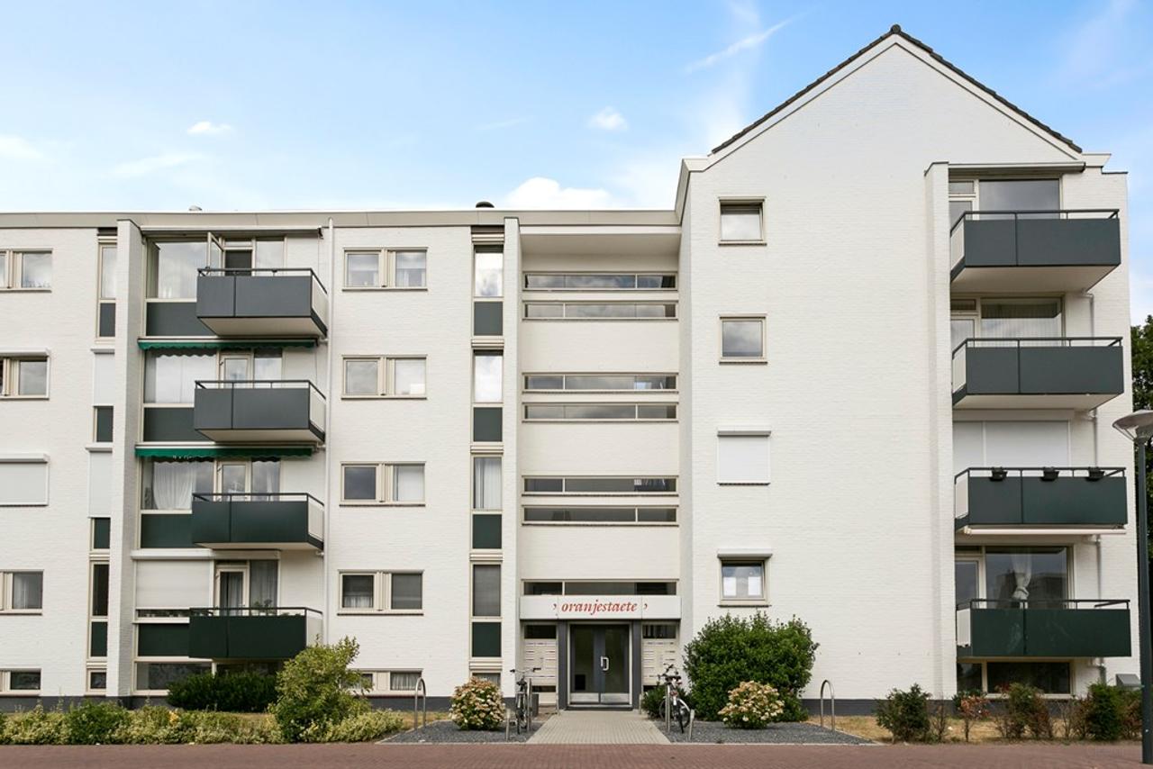 Appartement met garage aan de Groene Loper - Afbeelding 3