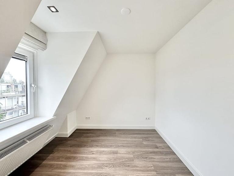 Gemeubileerd 2-slaapkamerappartement met balkon - Afbeelding 7