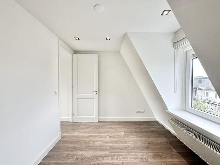 Gemeubileerd 2-slaapkamerappartement met balkon - Afbeelding 9