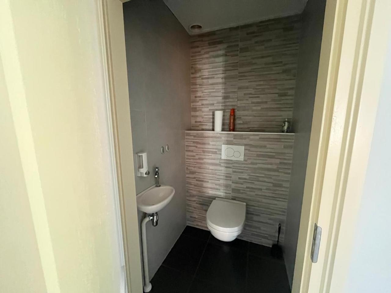 Chalet with Garden Available Immediately in Schaijk - Image 13