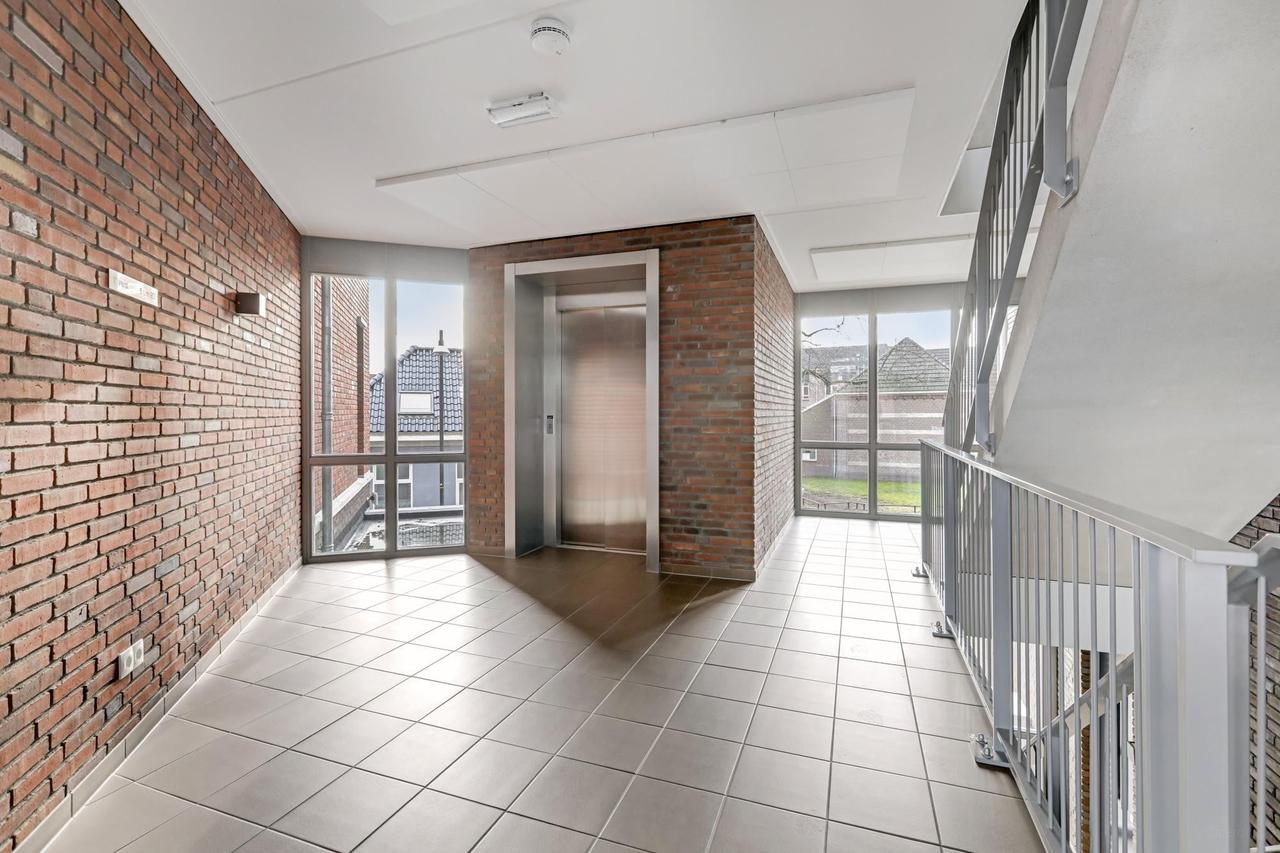 Nieuw driekamerappartement met balkon - Afbeelding 9