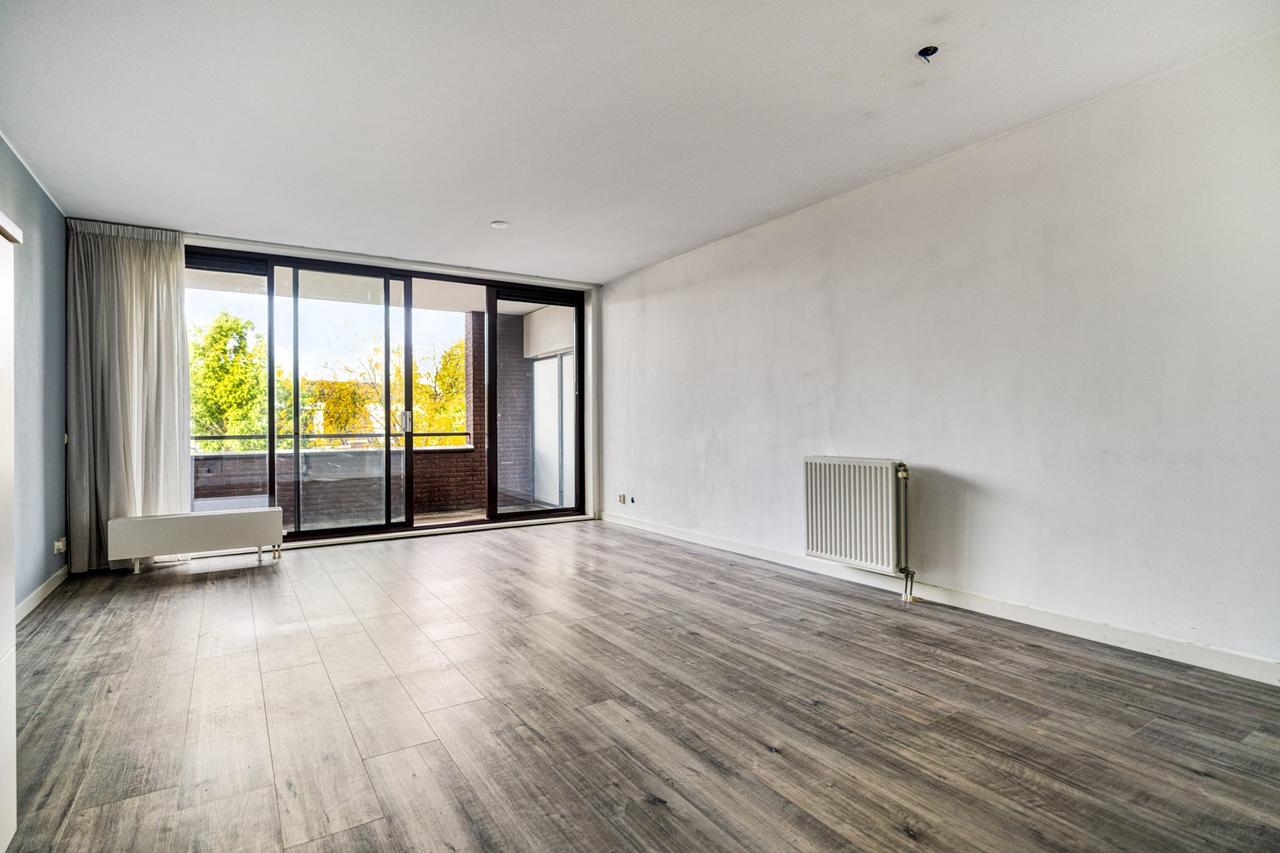 84 m² apartment with balcony and parking - Image 7