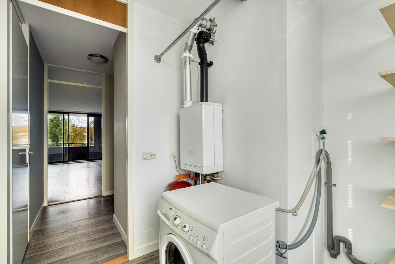 84 m² apartment with balcony and parking - Image 17