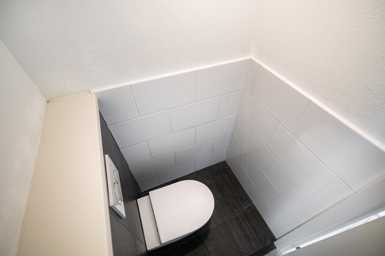84 m² apartment with balcony and parking - Image 26