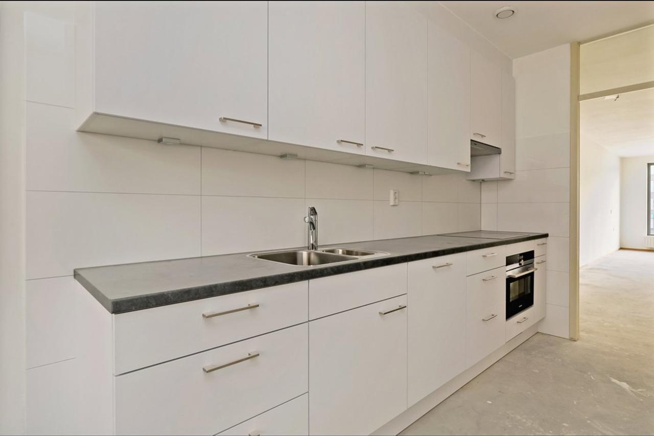 84 m² appartement met balkon in Rotterdam - Afbeelding 2